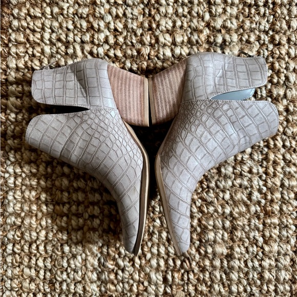 ShuShop Light Taupe Croc-Embossed Pointed Toe Ankle Booties - Picture 5 of 8